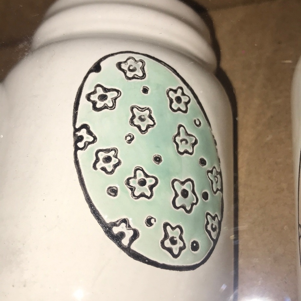 Nwt Ceramic Mason Jars shakers - Picture 3 of 6